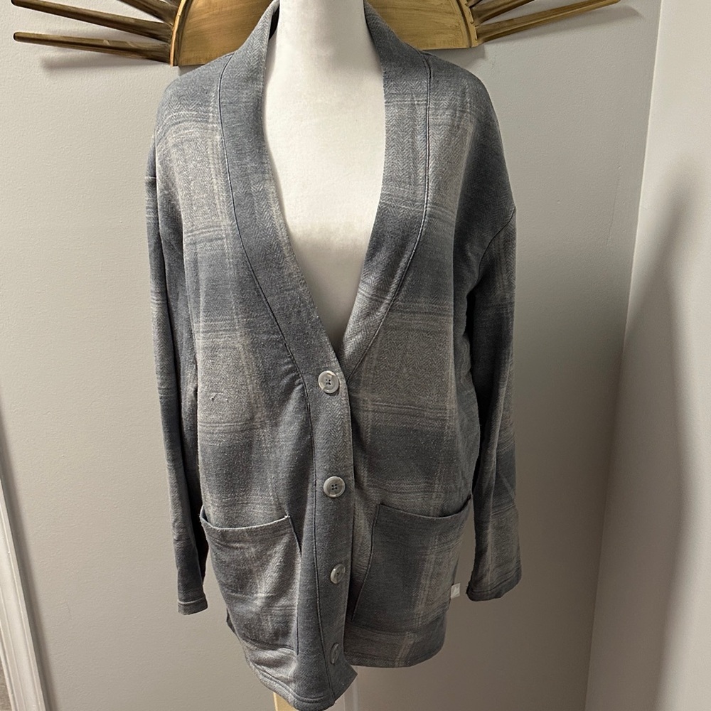 Free2B Gray Plaid Button-Up Sherpa Style Soft Cardigan Sweater Women's XL
